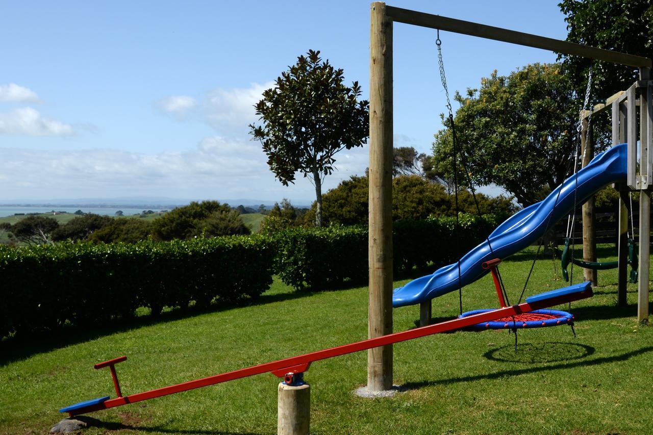 Connemara Country Lodge Awhitu Exterior foto